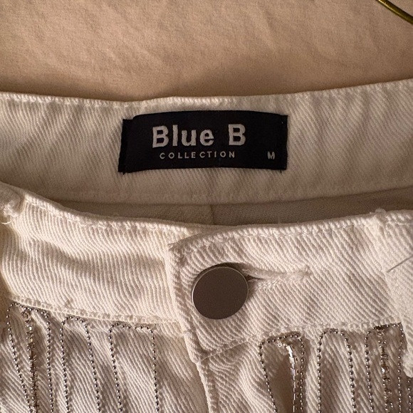 American Thread White Rhinestone Shorts - Picture 3 of 5